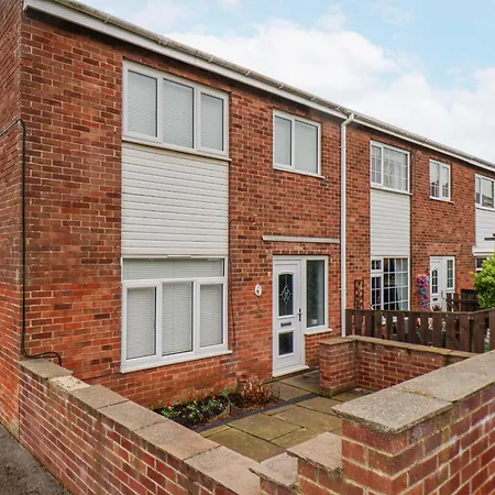 34 Fountain Close Whitby
