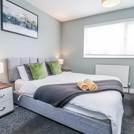 34 Fountain Close Holiday home